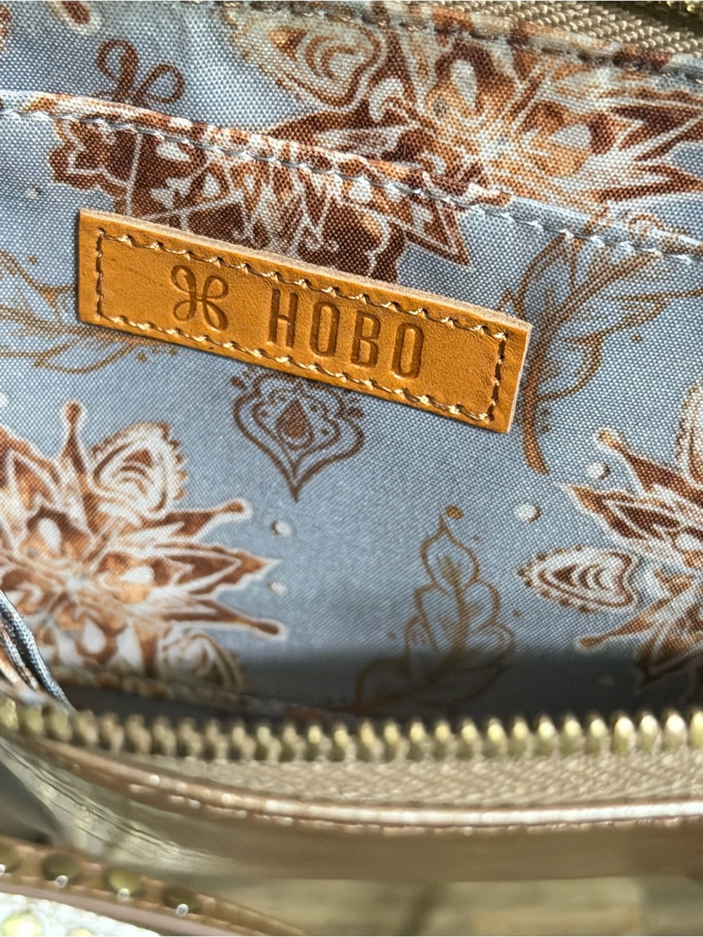 HOBO Leather Crossbody Wristlet Pouch Taupe/Gold Blush Studded Minimalist Bag - Picture 7 of 12